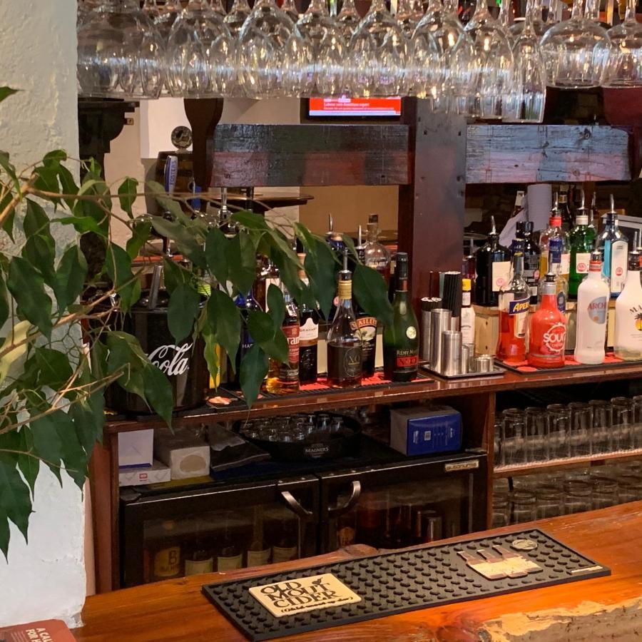 Churchills Inn & Rooms 보우네스온윈더미어 외부 사진